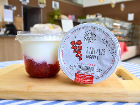 Cserpes Ribizlis joghurt -250g